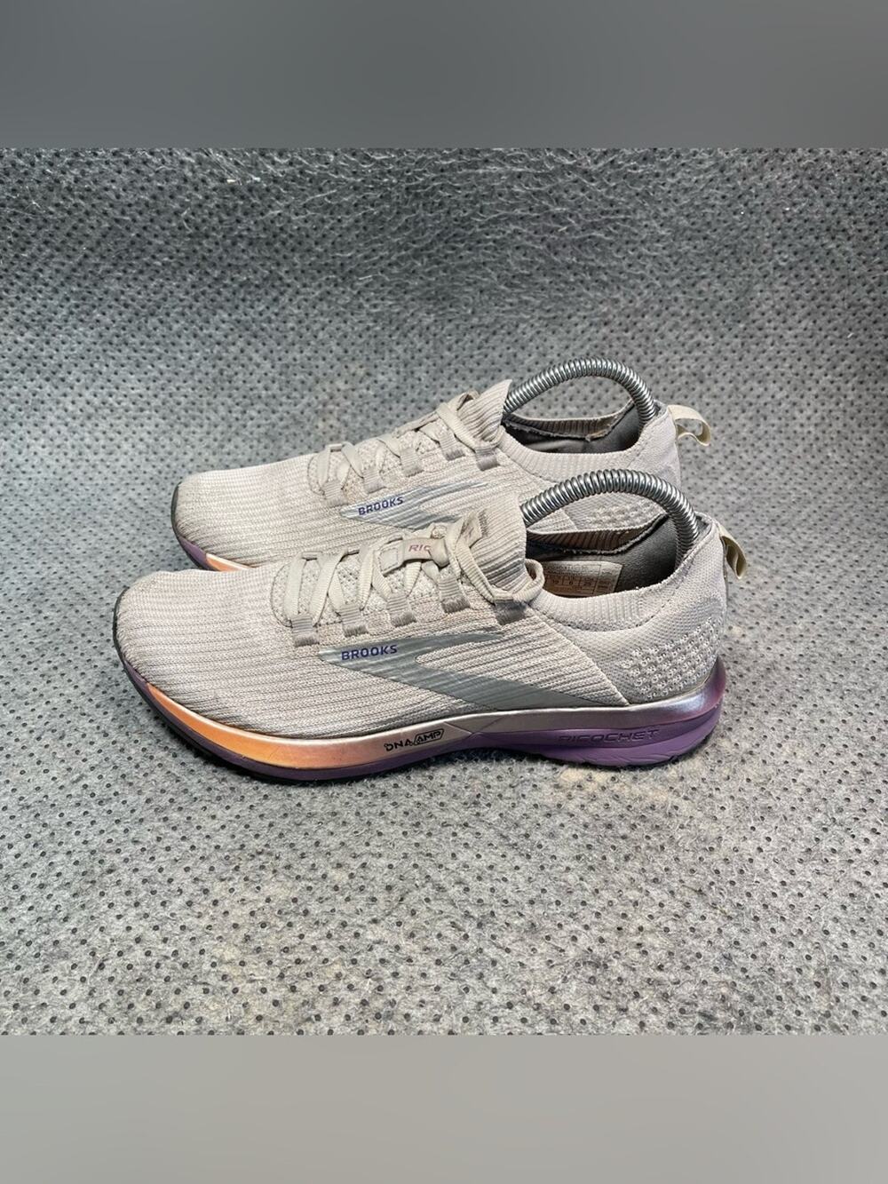 Brooks Ricochet 2 Running Shoes Size 8 Women’s